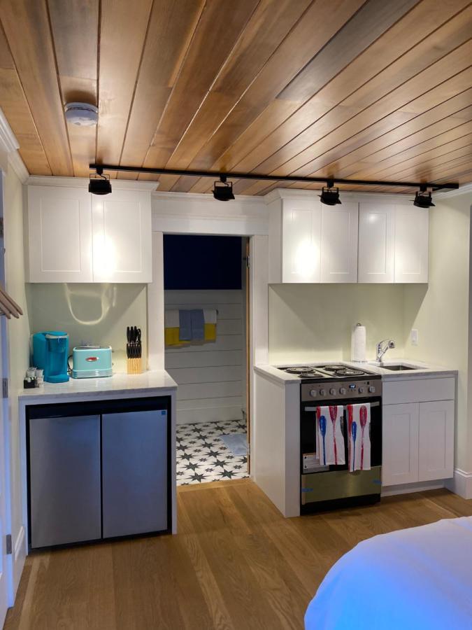 The Clarendon House Bed & Breakfast โพรวินซ์ทาวน์ ภายนอก รูปภาพ