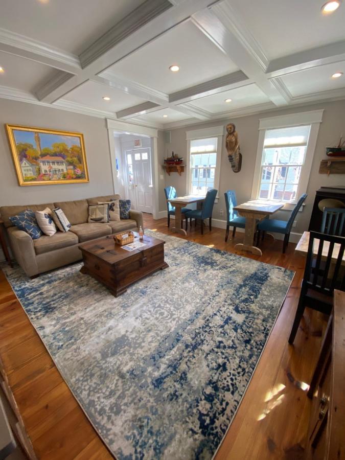 The Clarendon House Bed & Breakfast โพรวินซ์ทาวน์ ภายนอก รูปภาพ