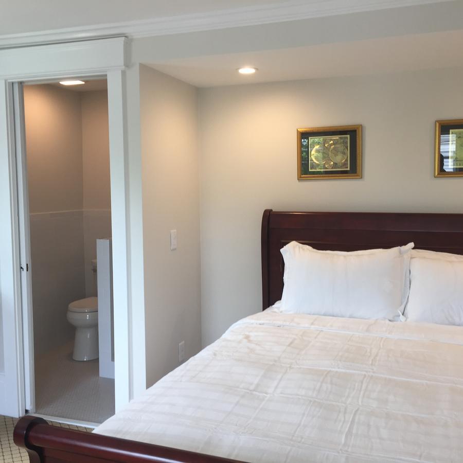 The Clarendon House Bed & Breakfast โพรวินซ์ทาวน์ ภายนอก รูปภาพ