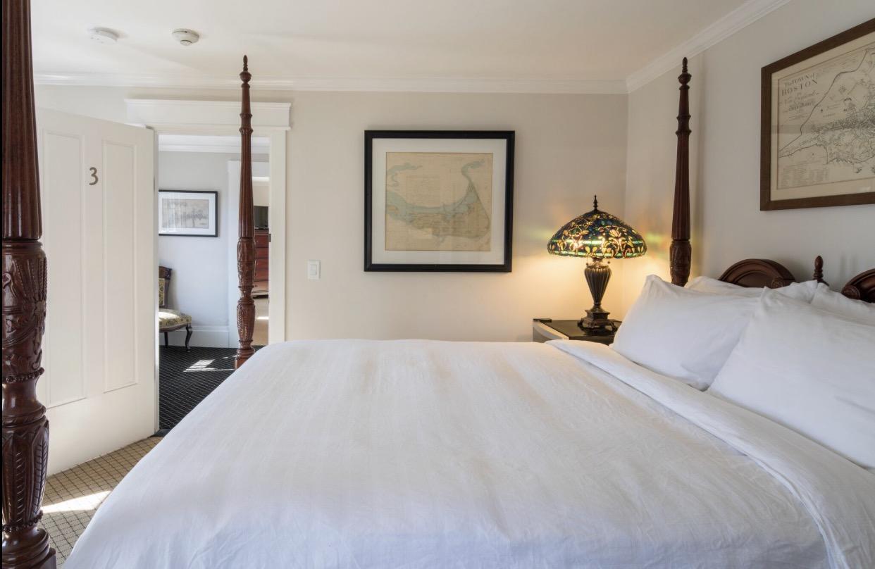The Clarendon House Bed & Breakfast โพรวินซ์ทาวน์ ภายนอก รูปภาพ
