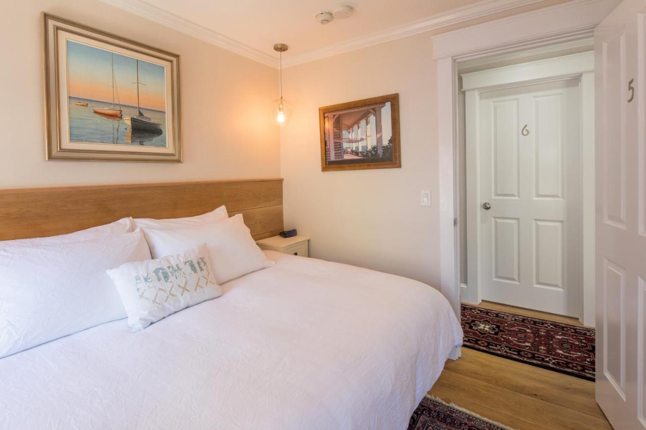 The Clarendon House Bed & Breakfast โพรวินซ์ทาวน์ ภายนอก รูปภาพ