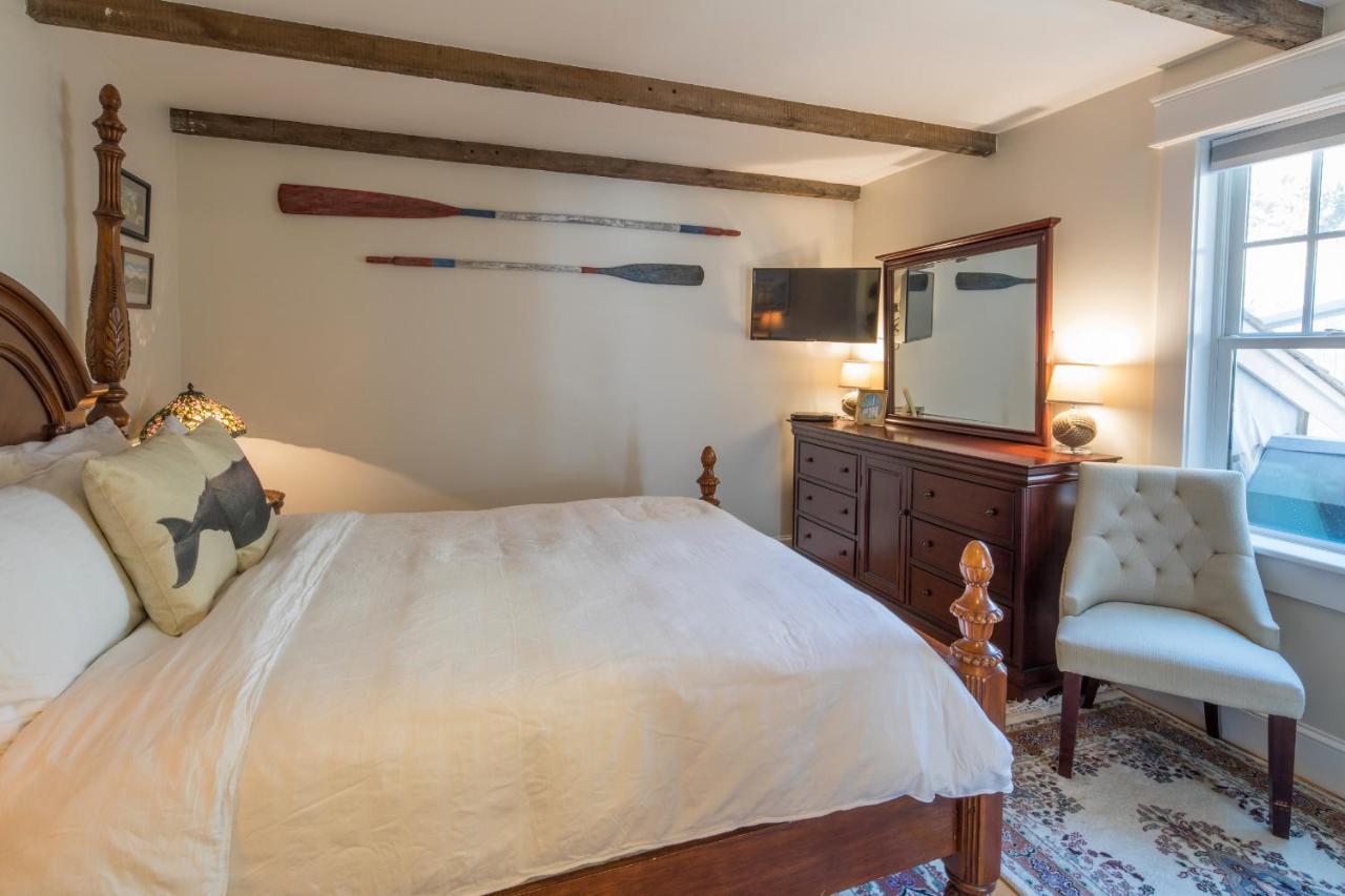 The Clarendon House Bed & Breakfast โพรวินซ์ทาวน์ ภายนอก รูปภาพ